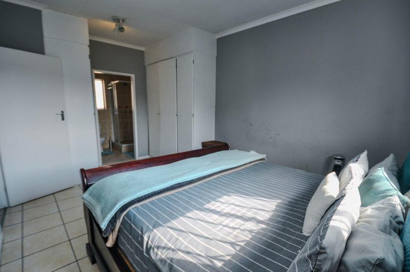3 Bedroom Property for Sale in Halfway Gardens Gauteng