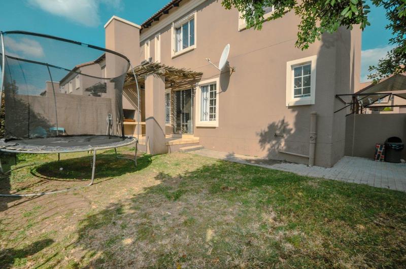 3 Bedroom Property for Sale in Halfway Gardens Gauteng