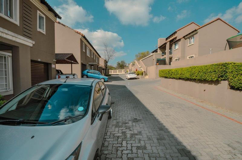 3 Bedroom Property for Sale in Halfway Gardens Gauteng