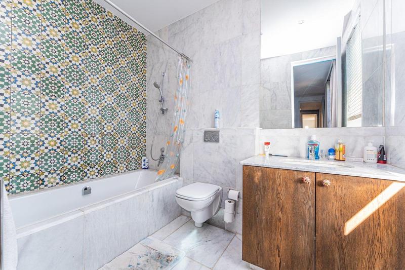 6 Bedroom Property for Sale in Morningside Gauteng