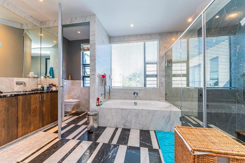 6 Bedroom Property for Sale in Morningside Gauteng