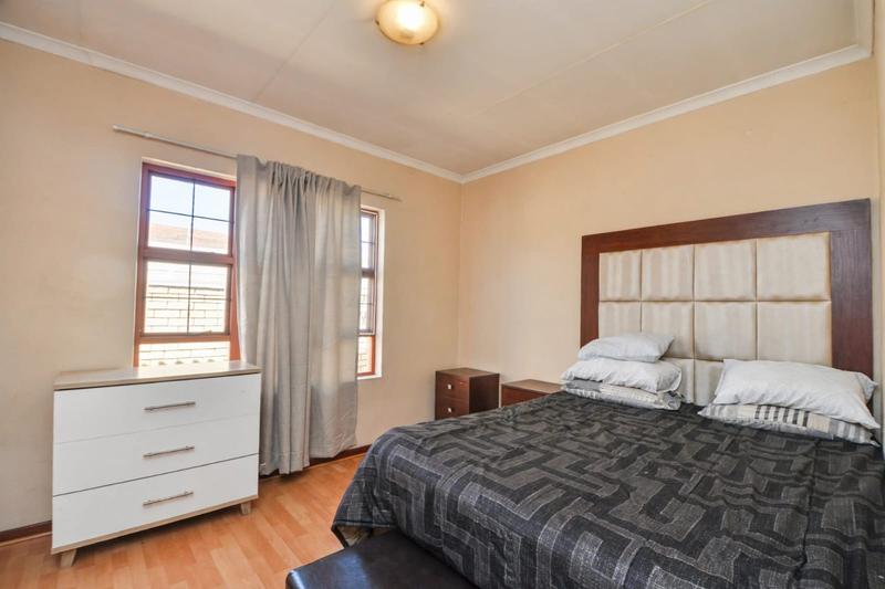 2 Bedroom Property for Sale in Equestria Gauteng