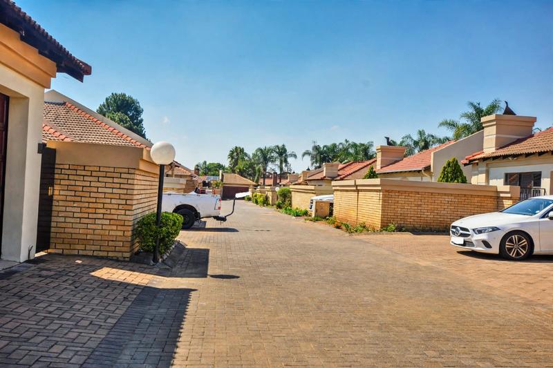 2 Bedroom Property for Sale in Equestria Gauteng