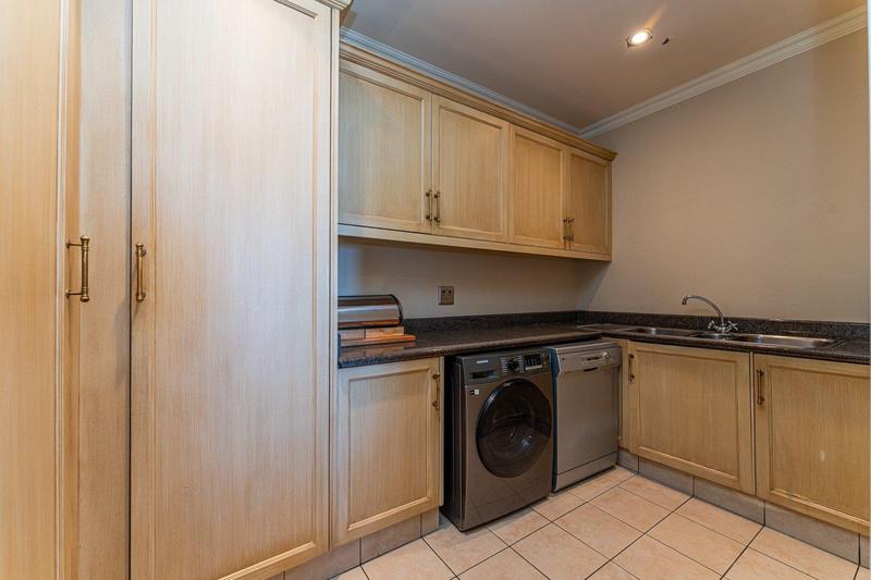 3 Bedroom Property for Sale in Sandton Central Gauteng