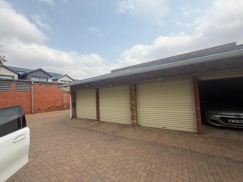 2 Bedroom Property for Sale in Ferndale Gauteng