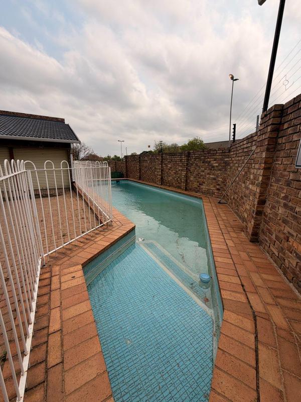 2 Bedroom Property for Sale in Ferndale Gauteng