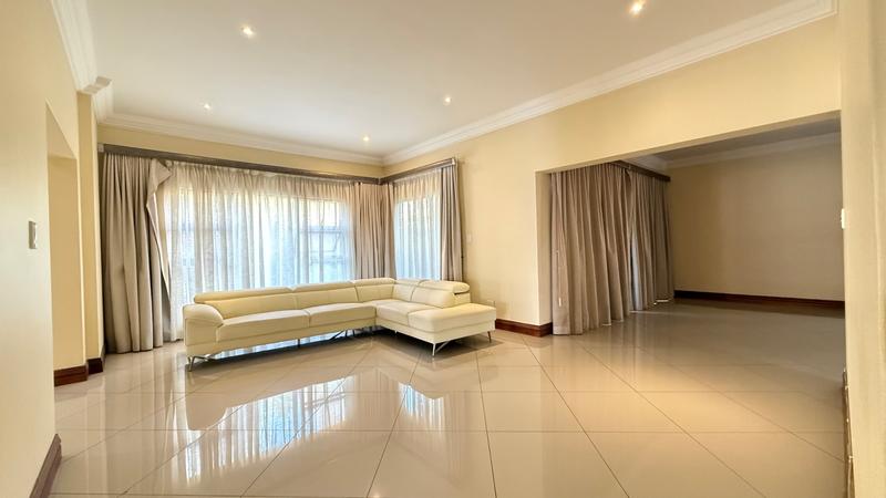 To Let 6 Bedroom Property for Rent in Broadacres Gauteng