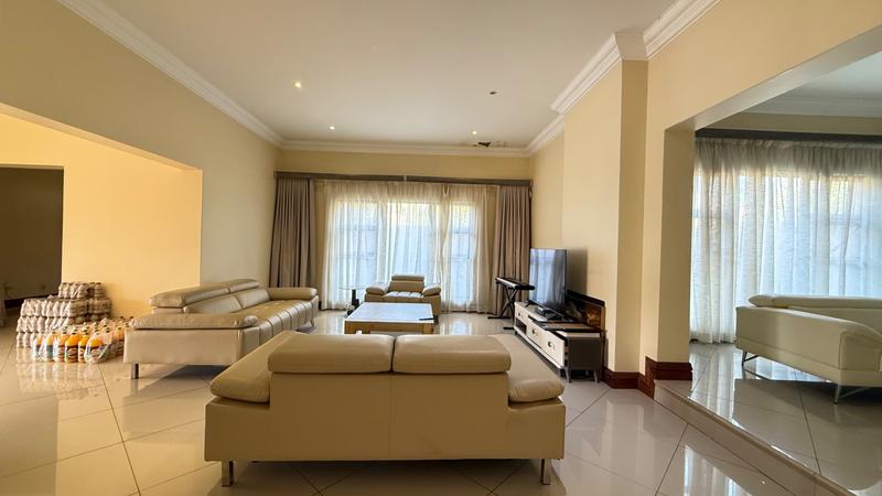 To Let 6 Bedroom Property for Rent in Broadacres Gauteng