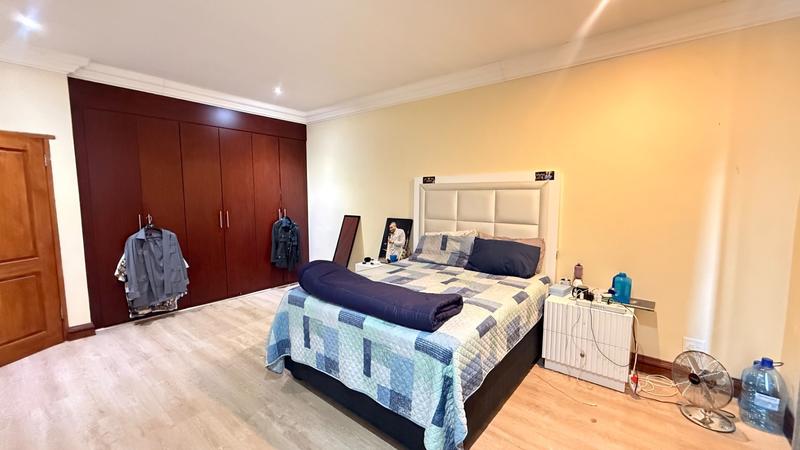 To Let 6 Bedroom Property for Rent in Broadacres Gauteng
