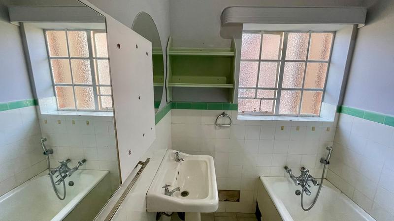 To Let 5 Bedroom Property for Rent in Discovery Gauteng