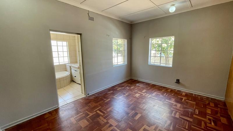 To Let 5 Bedroom Property for Rent in Discovery Gauteng
