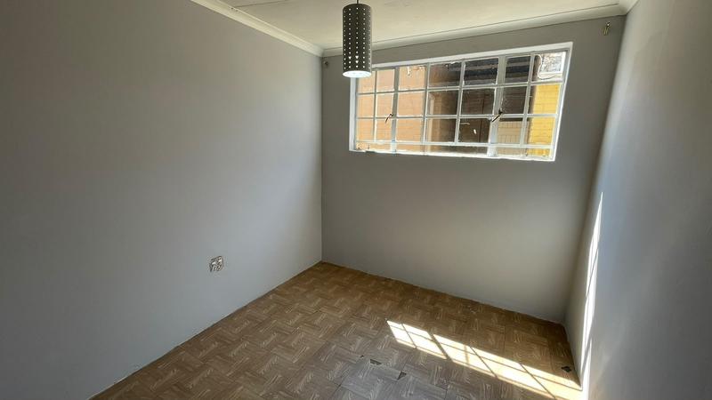 To Let 5 Bedroom Property for Rent in Discovery Gauteng