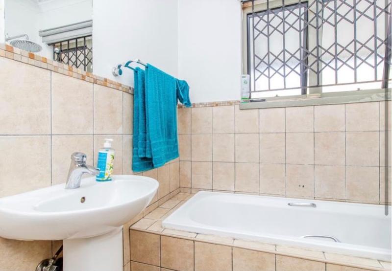 To Let 2 Bedroom Property for Rent in Noordwyk Gauteng