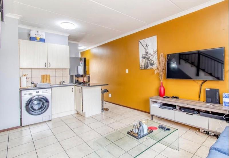 To Let 2 Bedroom Property for Rent in Noordwyk Gauteng