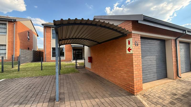 To Let 3 Bedroom Property for Rent in Roodeplaat Gauteng