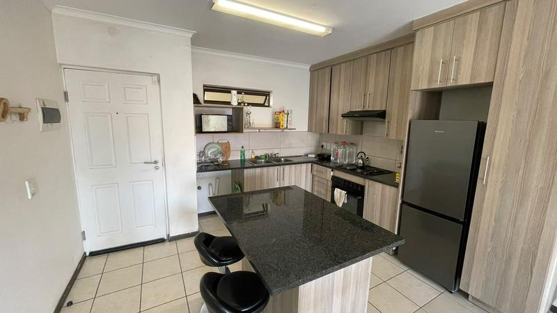 To Let 2 Bedroom Property for Rent in Ruimsig A H Gauteng