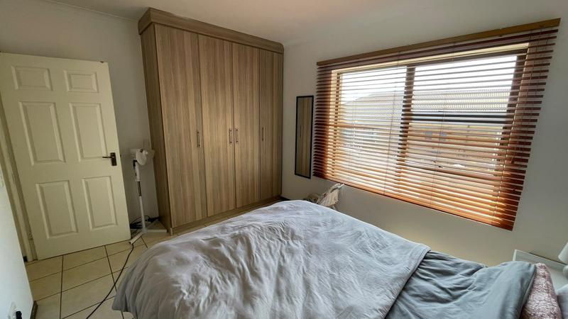 To Let 2 Bedroom Property for Rent in Ruimsig A H Gauteng