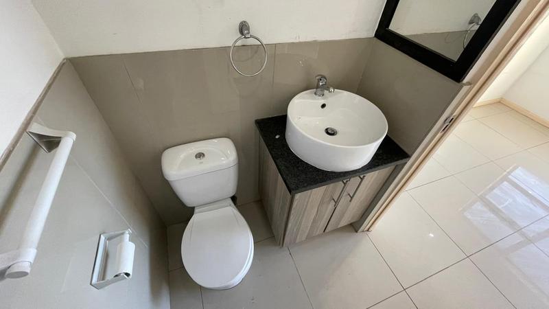 To Let 2 Bedroom Property for Rent in Ruimsig A H Gauteng
