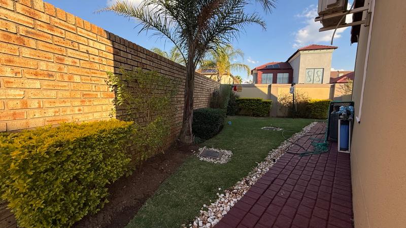 To Let 3 Bedroom Property for Rent in Thatchfield Estate Gauteng