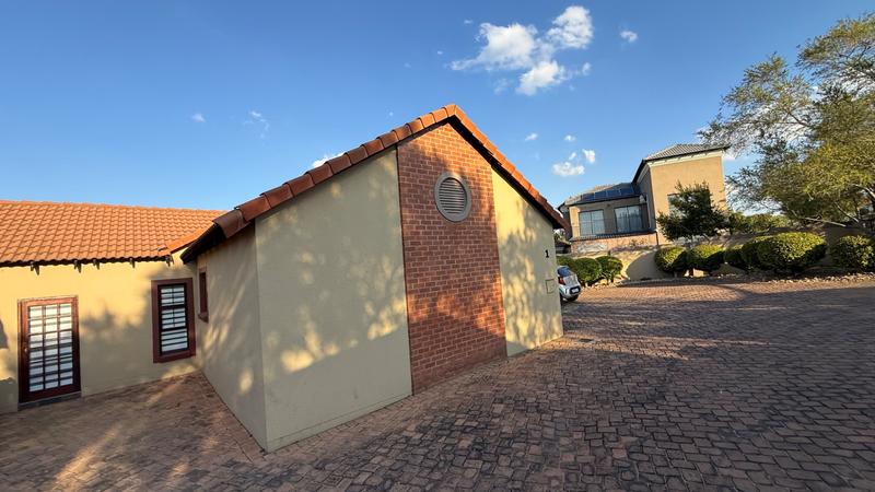 To Let 3 Bedroom Property for Rent in Thatchfield Estate Gauteng