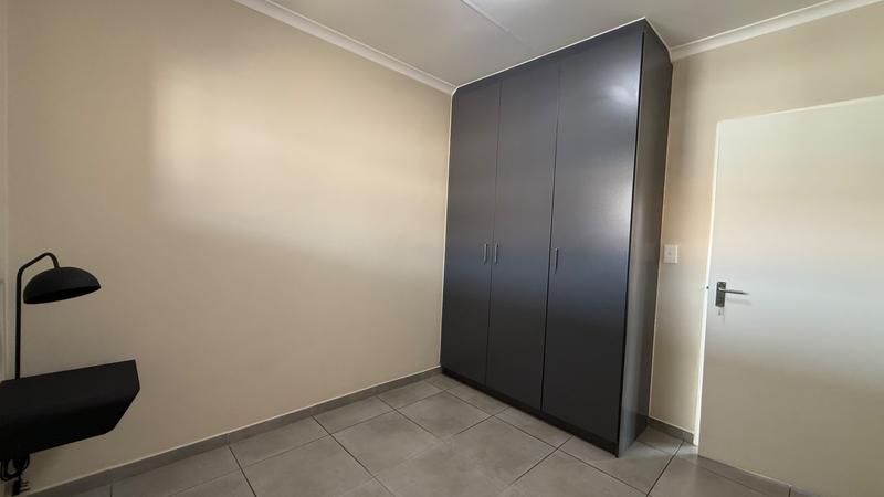 To Let 2 Bedroom Property for Rent in Vorna Valley Gauteng