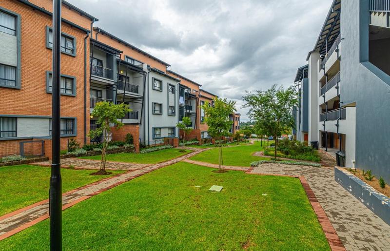 To Let 2 Bedroom Property for Rent in Vorna Valley Gauteng