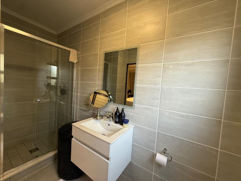 To Let 3 Bedroom Property for Rent in Waterfall Gauteng