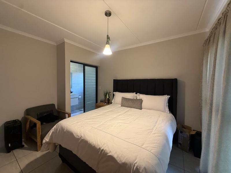 To Let 3 Bedroom Property for Rent in Waterfall Gauteng
