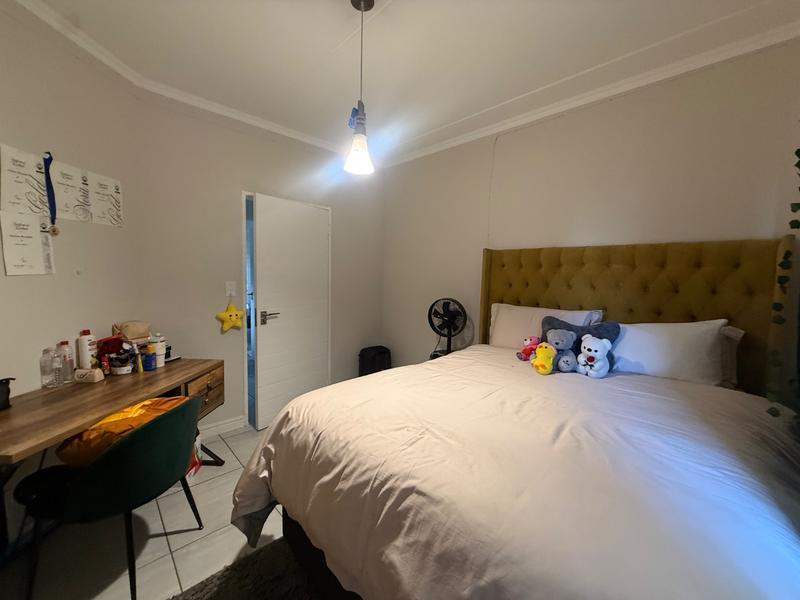 To Let 3 Bedroom Property for Rent in Waterfall Gauteng