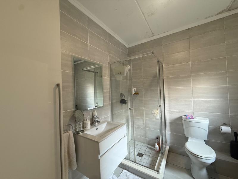 To Let 3 Bedroom Property for Rent in Waterfall Gauteng