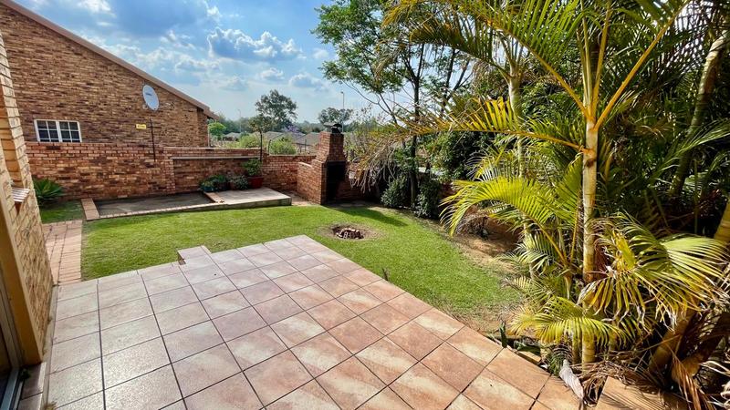 To Let 3 Bedroom Property for Rent in Wilgeheuwel Gauteng