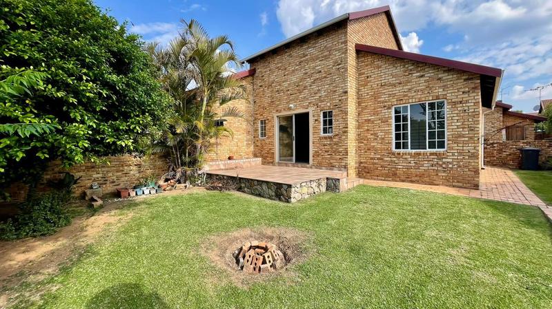 To Let 3 Bedroom Property for Rent in Wilgeheuwel Gauteng