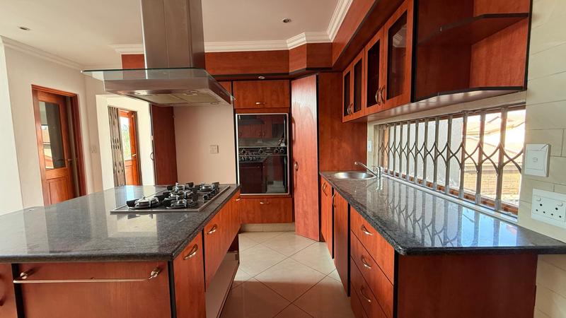 4 Bedroom Property for Sale in Barbeque Downs Gauteng