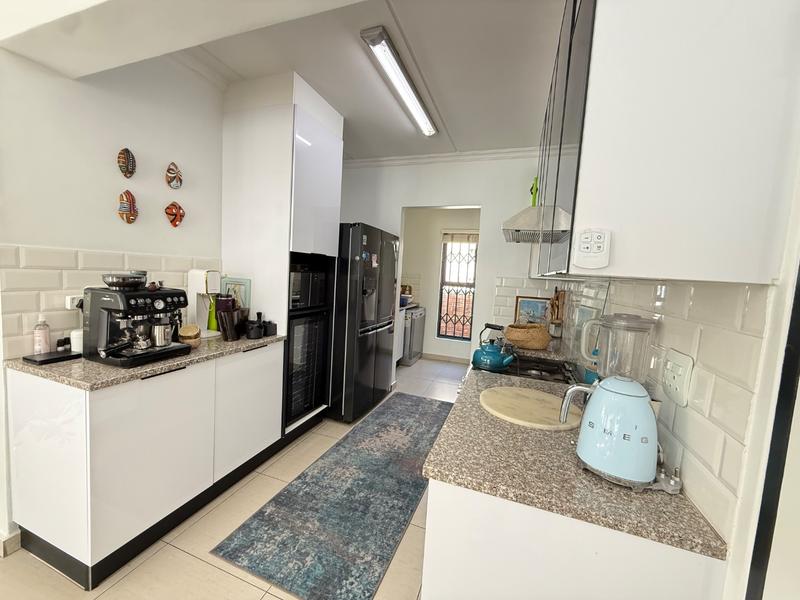 4 Bedroom Property for Sale in Carlswald Gauteng