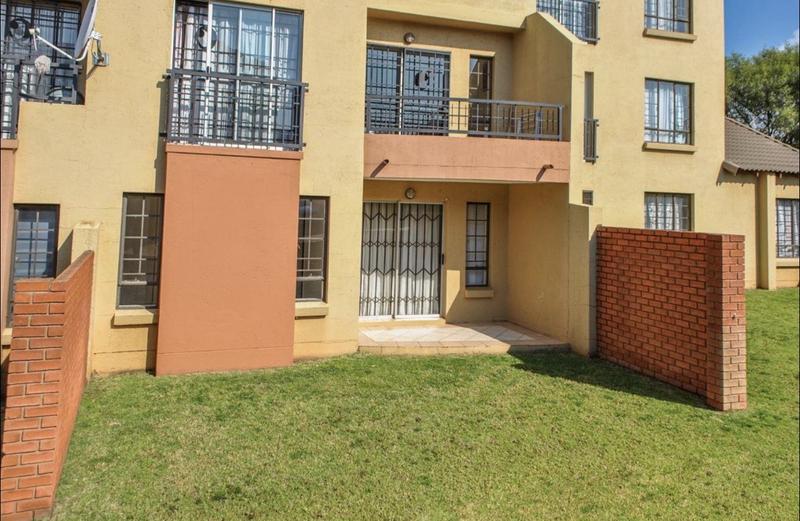 2 Bedroom Property for Sale in Noordwyk Gauteng