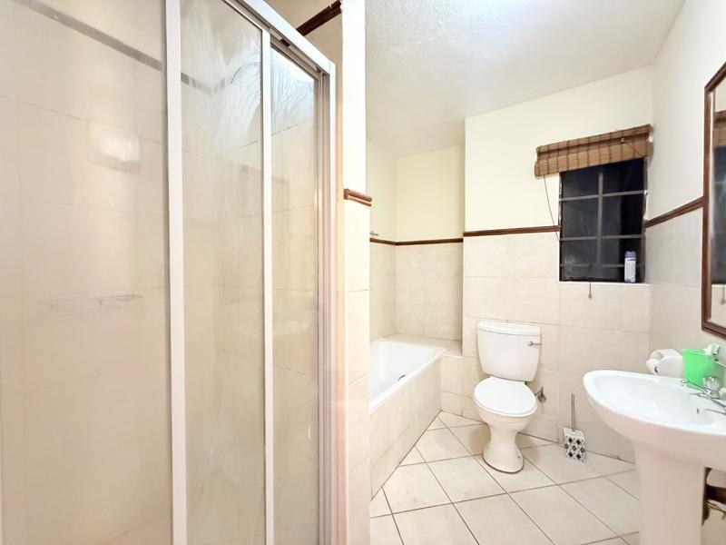2 Bedroom Property for Sale in Noordwyk Gauteng