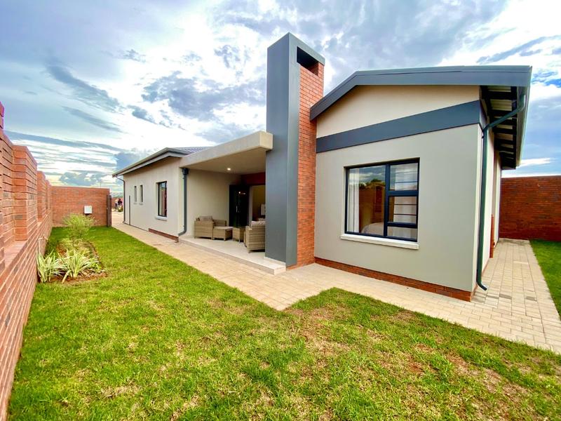 3 Bedroom Property for Sale in Vorna Valley Gauteng
