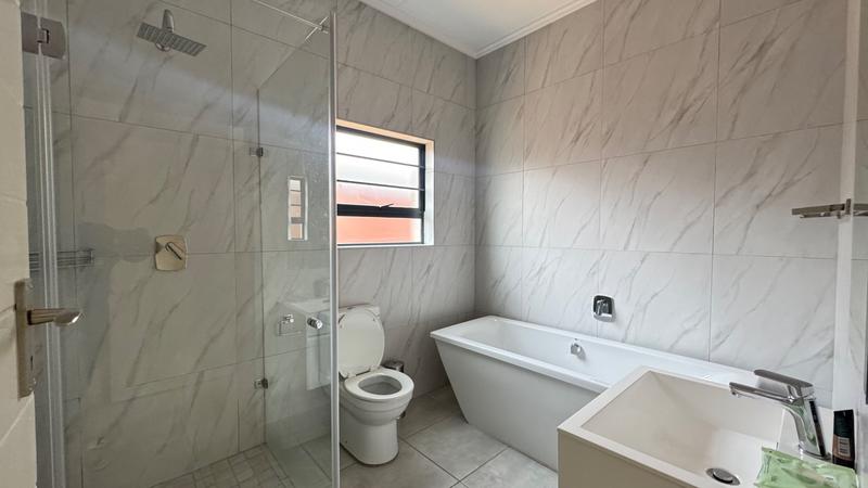 3 Bedroom Property for Sale in Vorna Valley Gauteng