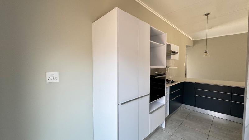 3 Bedroom Property for Sale in Vorna Valley Gauteng