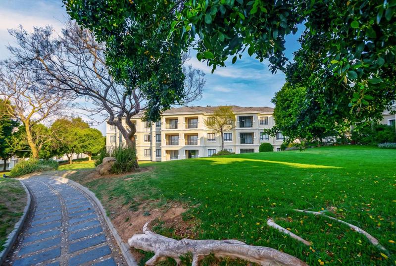 To Let 2 Bedroom Property for Rent in Broadacres Gauteng