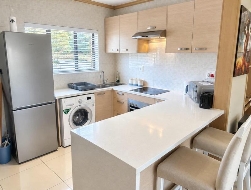 To Let 2 Bedroom Property for Rent in Broadacres Gauteng