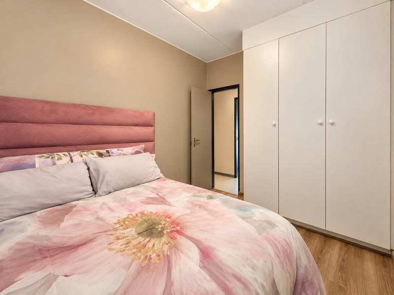 2 Bedroom Property for Sale in Glen Austin Gauteng