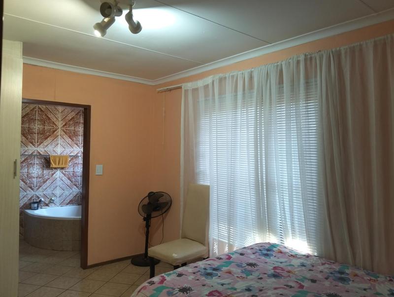 3 Bedroom Property for Sale in The Orchards Gauteng