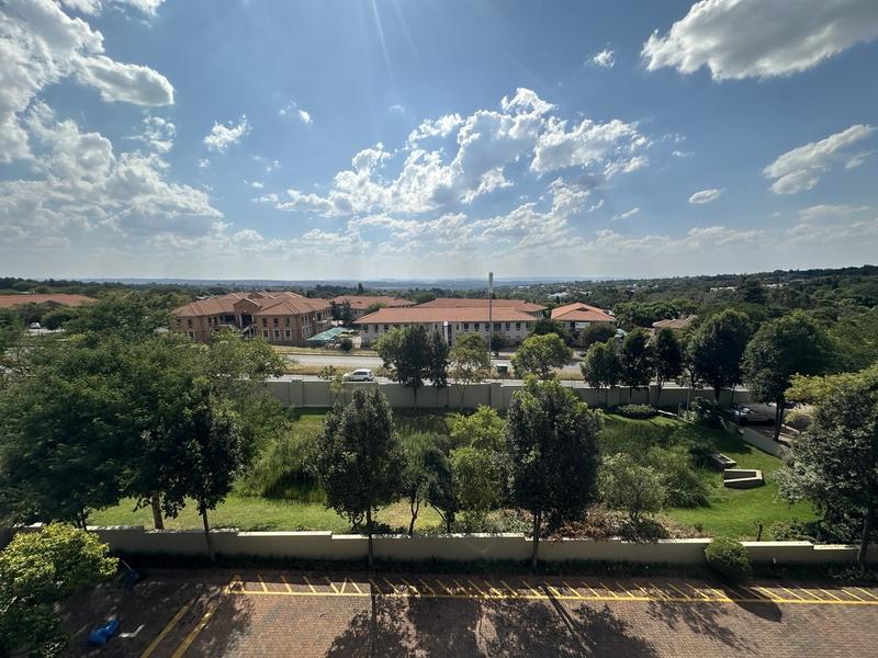 1 Bedroom Property for Sale in Bryanston Gauteng