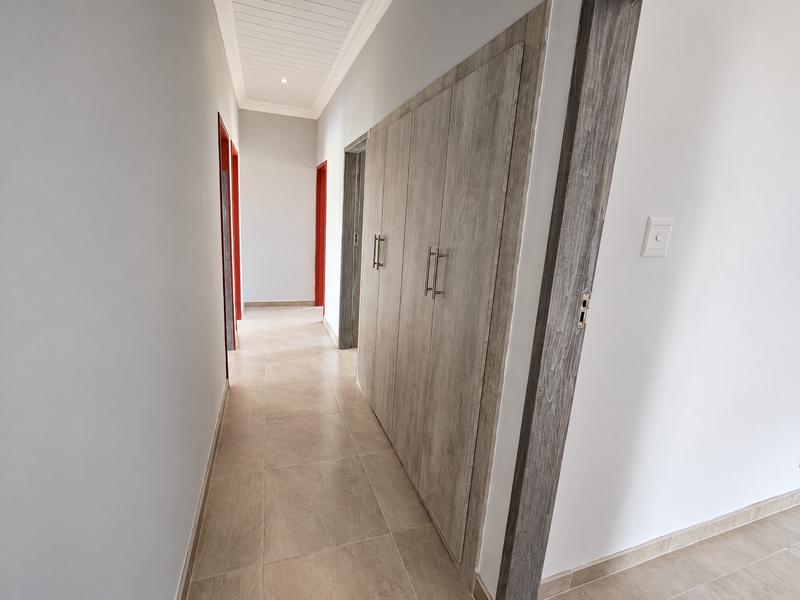 To Let 3 Bedroom Property for Rent in Strubenvale Gauteng