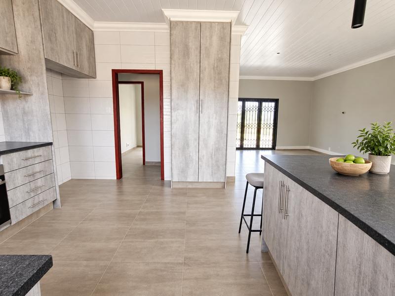 To Let 3 Bedroom Property for Rent in Strubenvale Gauteng