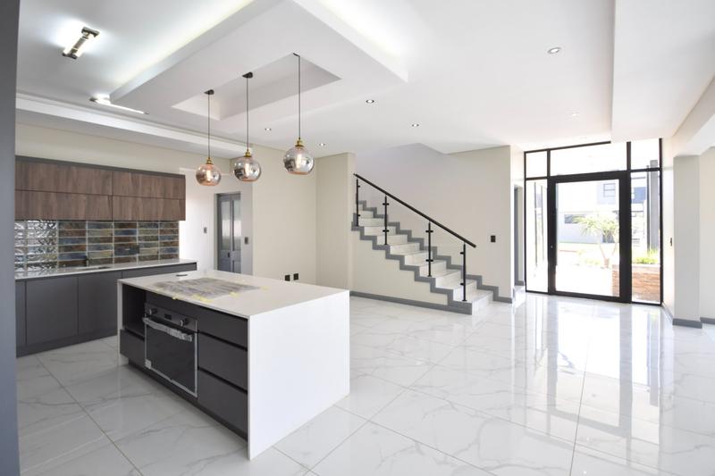 5 Bedroom Property for Sale in Fountainbrook Estate Gauteng