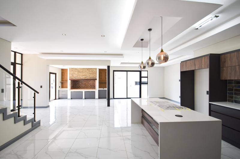 5 Bedroom Property for Sale in Fountainbrook Estate Gauteng