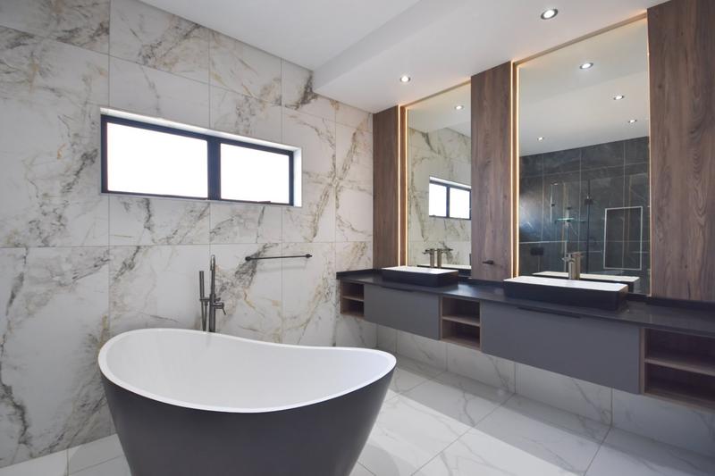 5 Bedroom Property for Sale in Fountainbrook Estate Gauteng
