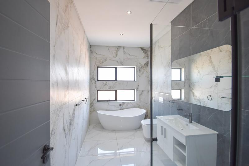 5 Bedroom Property for Sale in Fountainbrook Estate Gauteng